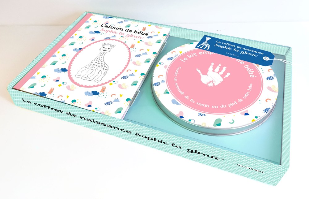 Le coffret de naissance empreinte avec Sophie la girafe
